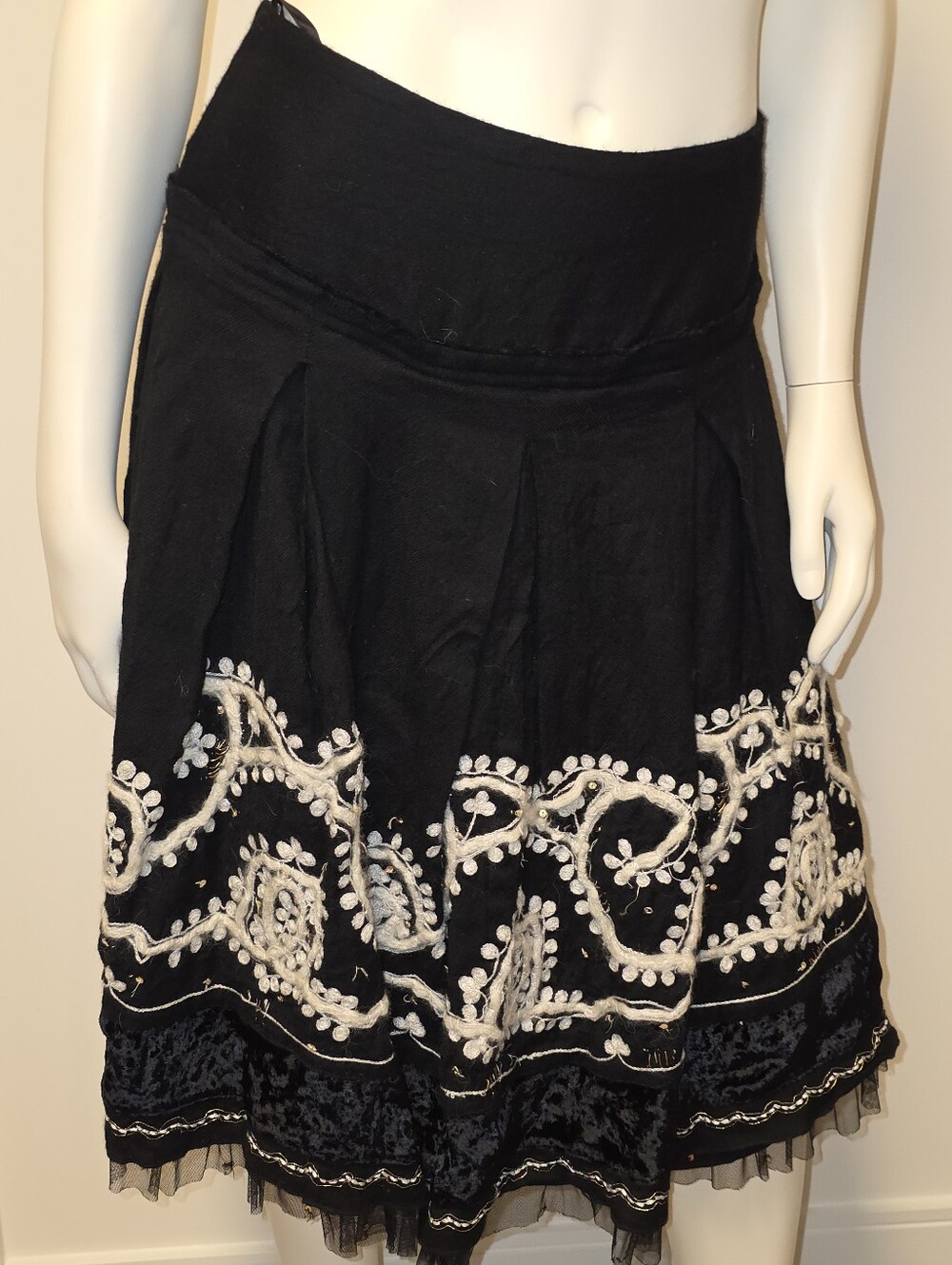 RENE Derhy Boho midi black wool skirt with embroidery L Western Rodeo